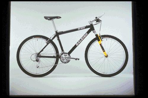 raleigh m800 mountain bike